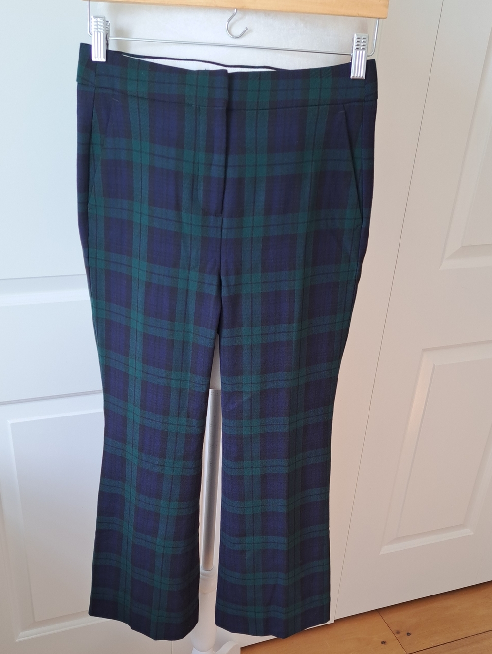 NWOT J.Crew Womens Hayden Tartan Plaid Holiday/Festive/Preppy Flare Crop Pants 0